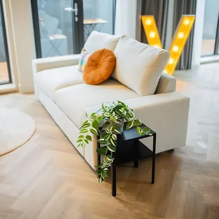 Alphabet Penthouse Ks71 Apartment